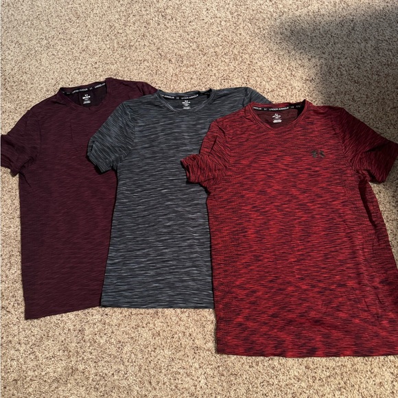 Lot of 3 Men’s Under Armour tops - Picture 3 of 3
